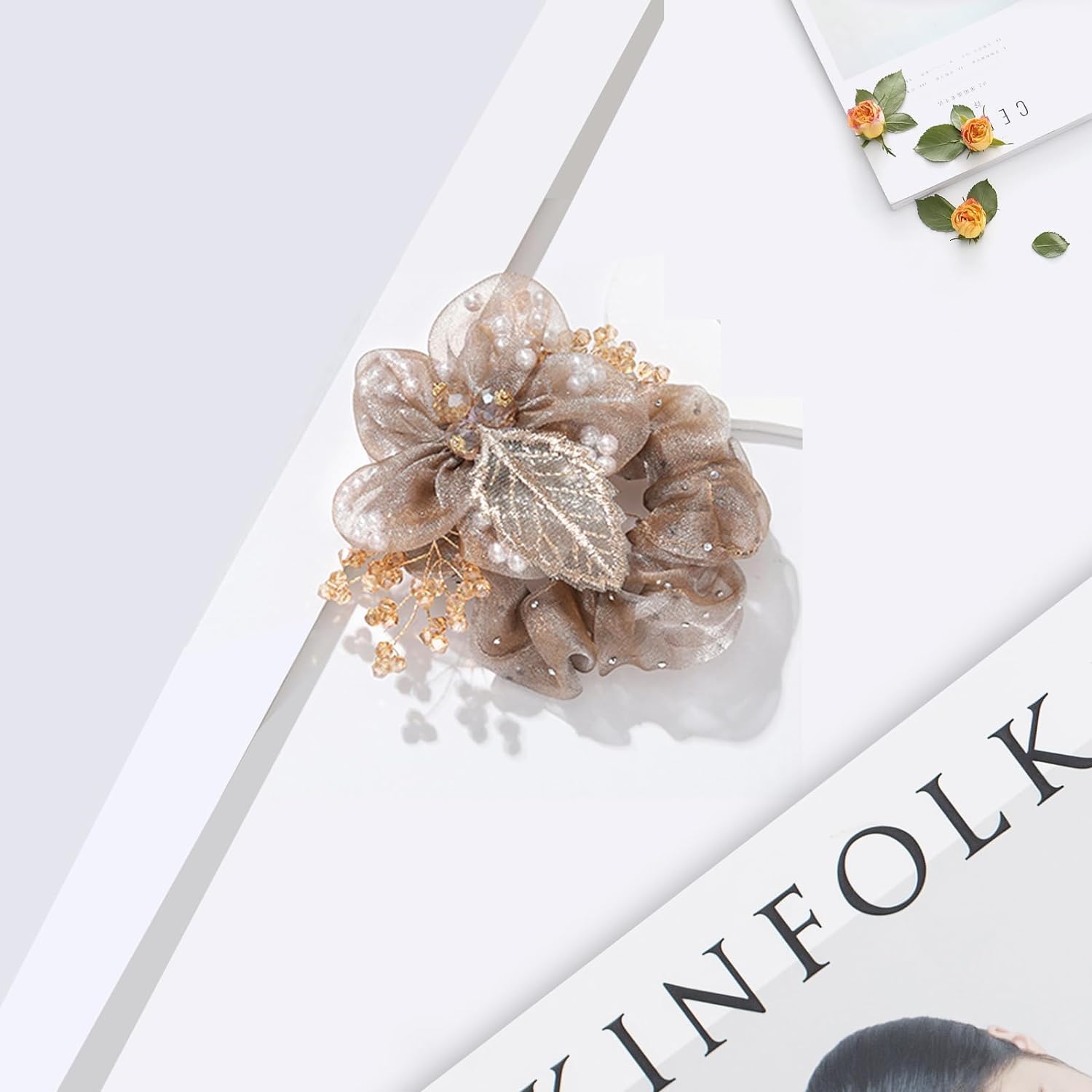 Flower Hair Scrunchies for Women, Leaf Embroidery Acrylic Pearl Elastic Hair scrunchies - set of 2